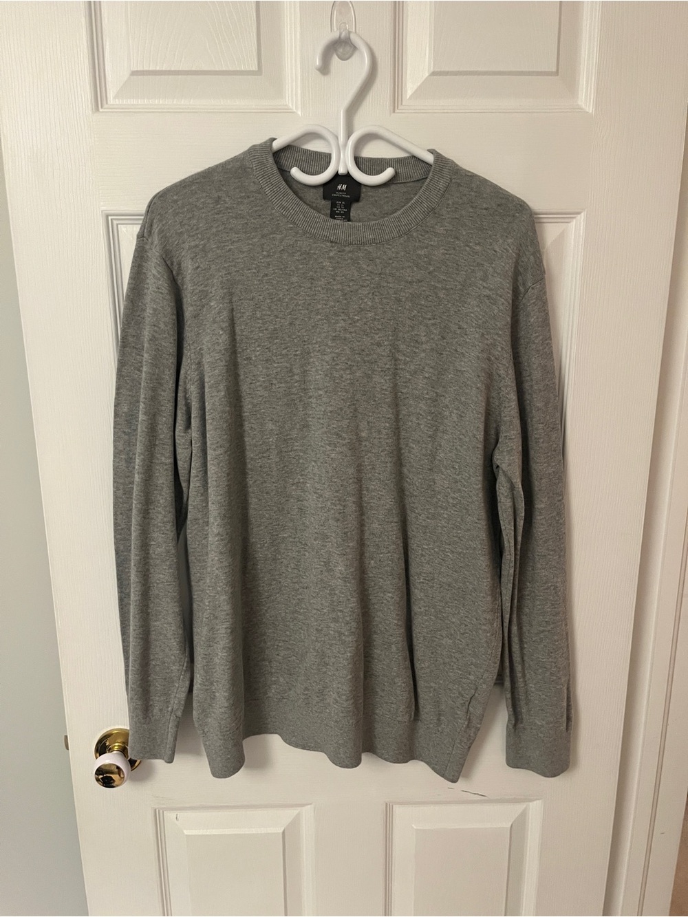 H&M Gray Crewneck Sweater